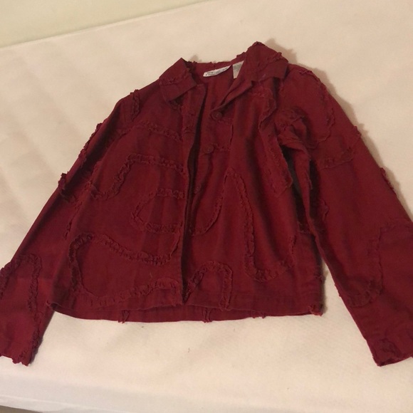 Red Jacket Ruffle-patterned - Picture 2 of 5